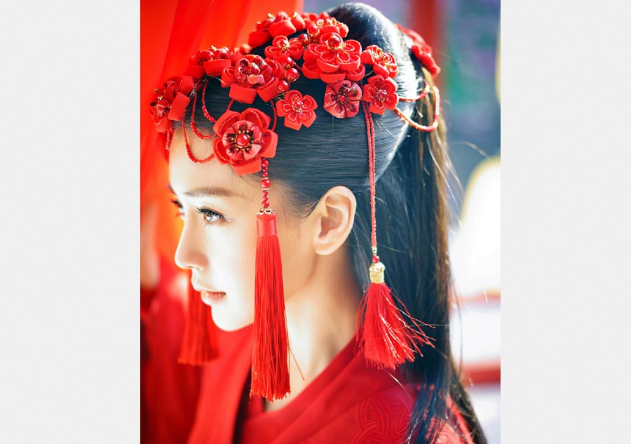 Angelababy poses in traditional Chinese dress