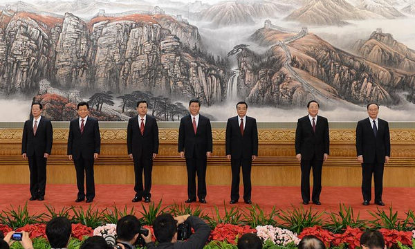 Xi leads top leadership to meet press Xi leads top leadership to meet press
