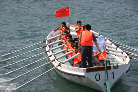 Sampan race marks navy anniversary