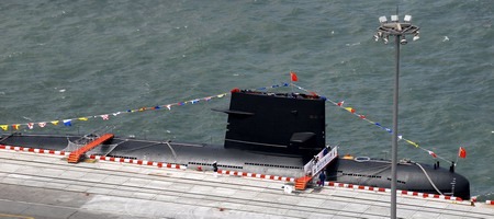 Fleets gather to salute navy's 60th anniversary