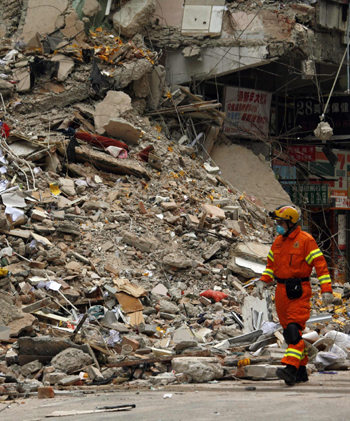 Four killed in Hong Kong building collapse