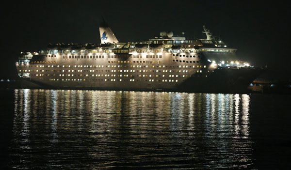 The detained Chinese cruise, the Henna, is anchored at a coast off Jeju Island in the Republic of Korea on Sept 14, 2013. China urges release of detained cruise liner