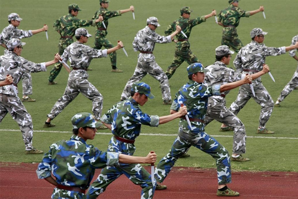 'Blade exercise' introduced in freshmen military training