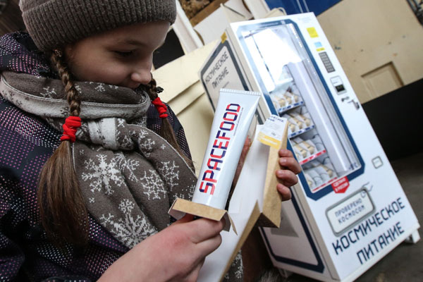 What do astronauts eat in space?