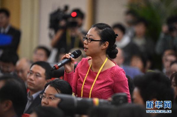 十八大新聞中心舉辦“中國銀行改革與科學發展”集體采訪活動