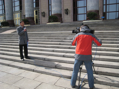 人力資源部部長:3項措施保障大學生就業