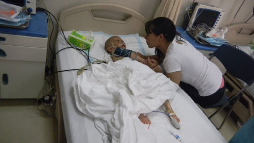 云南大關縣4歲女孩賈萬燕手術圓滿成功