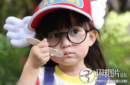 賣萌照風靡全球網絡：從夏達到俊介