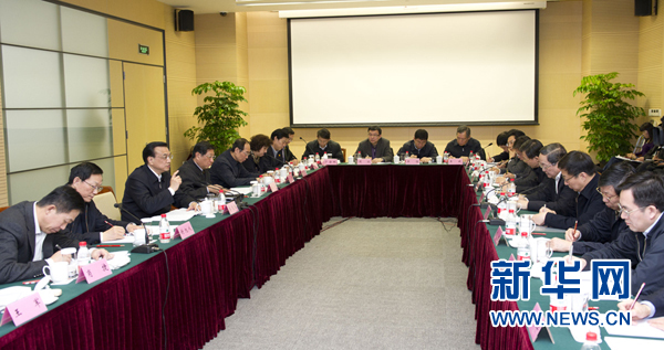 李克強：把握宏觀政策 深化財稅改革