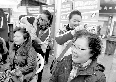 代表委員暢談學雷鋒:常態化 時代感 群眾性