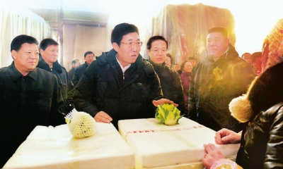 巴音朝魯：要特別關注解決好百姓“暖、供、安、救、付”問題