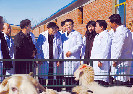 豐立祥：發展現代特色農業 加快農民致富步伐