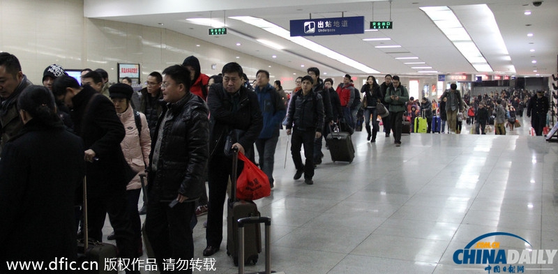 春運大幕將啟 客流高峰漸至
