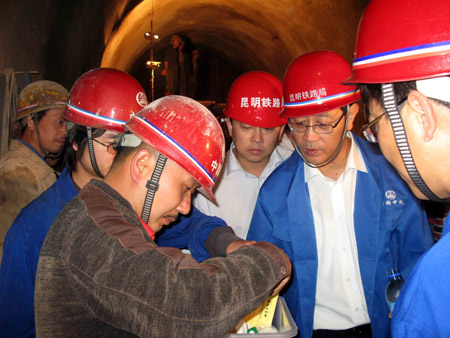 鐵道部大力支持云南鐵路建設 云南鐵路建設碩果累累