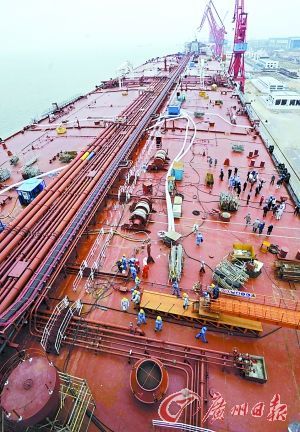 中國超大油輪將首航 排水量是美國航母3倍