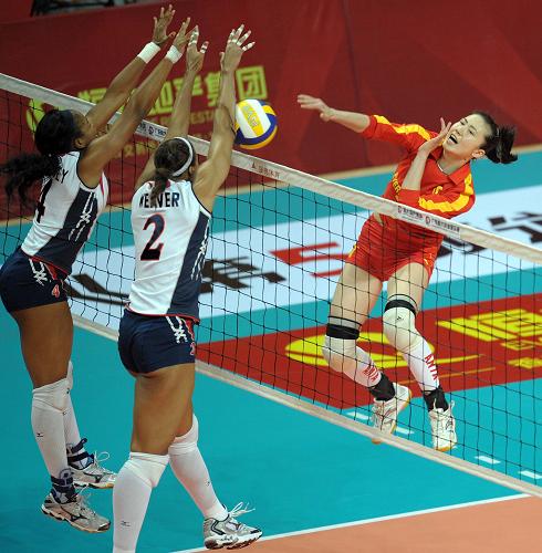 中美女排對抗賽恒大女排橫掃美國女排青年軍