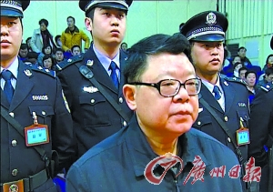 文強(qiáng)夫婦昨上庭互掐 多年斂財(cái)不知家底幾何