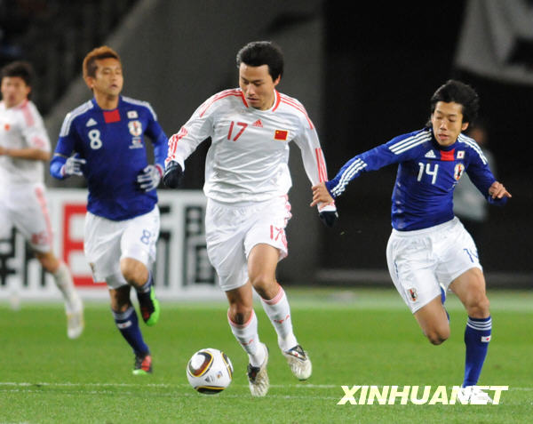 男足東亞四強(qiáng)賽：中國(guó)隊(duì)?wèi)?zhàn)平日本隊(duì)