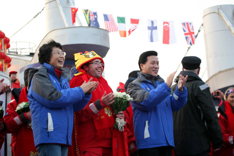 克利伯環球帆船賽首艘帆船抵達青島