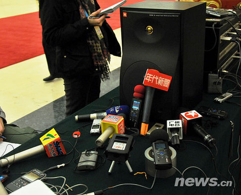 百家媒體云集政協首場新聞發布會