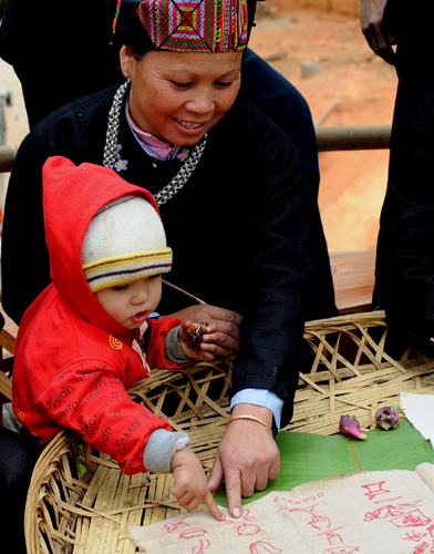 云南文山傳承發揚壯族古老歌書
