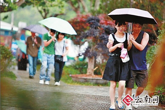 云南大部出現降雨 人工春雨潤昆明 難解旱情