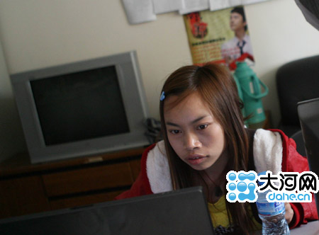 鳳姐赴河南征婚稱并無性經歷(組圖)