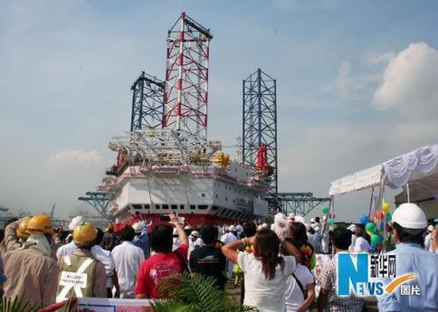 中石化“勘探六號”自升式鉆井平臺在新加坡順利下水