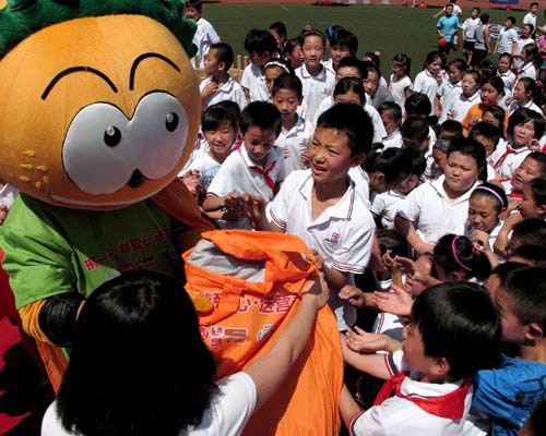 “捐一元•獻愛心•送營養”活動將三度啟動（圖）