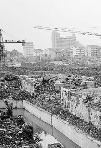 江蘇鎮(zhèn)江毀千年糧倉遺址建樓盤 被曝光后叫停