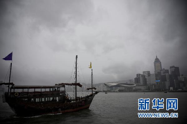 臺(tái)風(fēng)“燦都”已在廣東吳川登陸 預(yù)計(jì)今晚進(jìn)入廣西