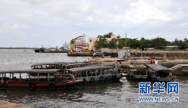 臺(tái)風(fēng)“燦都”已在廣東吳川登陸 預(yù)計(jì)今晚進(jìn)入廣西