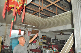 臺(tái)灣金門廢彈場發(fā)生連環(huán)爆炸 村民緊急撤村(圖)