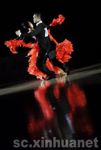 成都國際體育舞蹈公開賽落幕 意大利選手奪冠