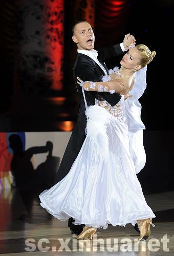 成都國際體育舞蹈公開賽落幕 意大利選手奪冠