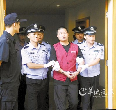 廣東槍殺交警案被告胡益華一審獲死刑