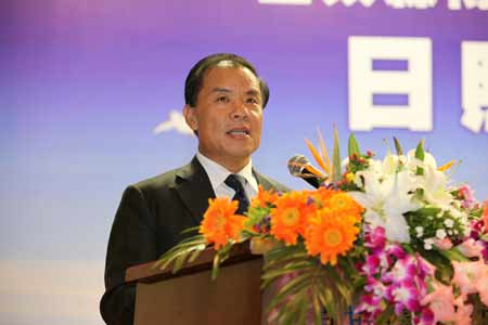 第六屆網(wǎng)絡(luò)媒體山東行采訪團(tuán)抵達(dá)日照