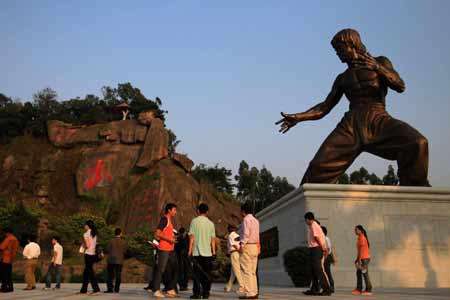 亞洲主流媒體看廣東采訪團參觀李小龍故居