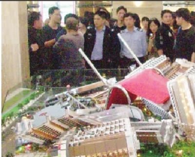 開發商忽悠購房者 雇52名農民工提前排隊