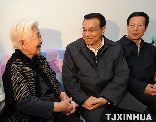 李克強(qiáng)在天津考察