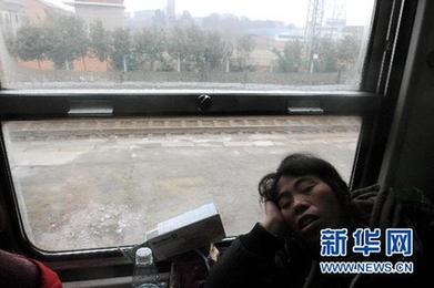 武廣高鐵回應降速質疑 稱速度暫時讓位安全