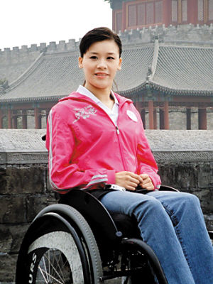 桑蘭性侵案疑點(diǎn)重重 證詞漏洞百出當(dāng)事人關(guān)系親密復(fù)雜