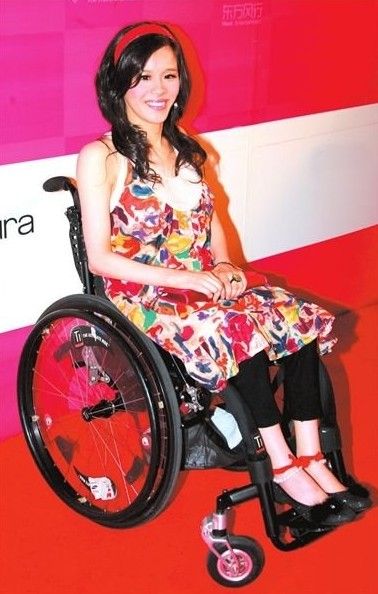 桑蘭性侵案疑點重重 證詞漏洞百出當(dāng)事人關(guān)系親密復(fù)雜