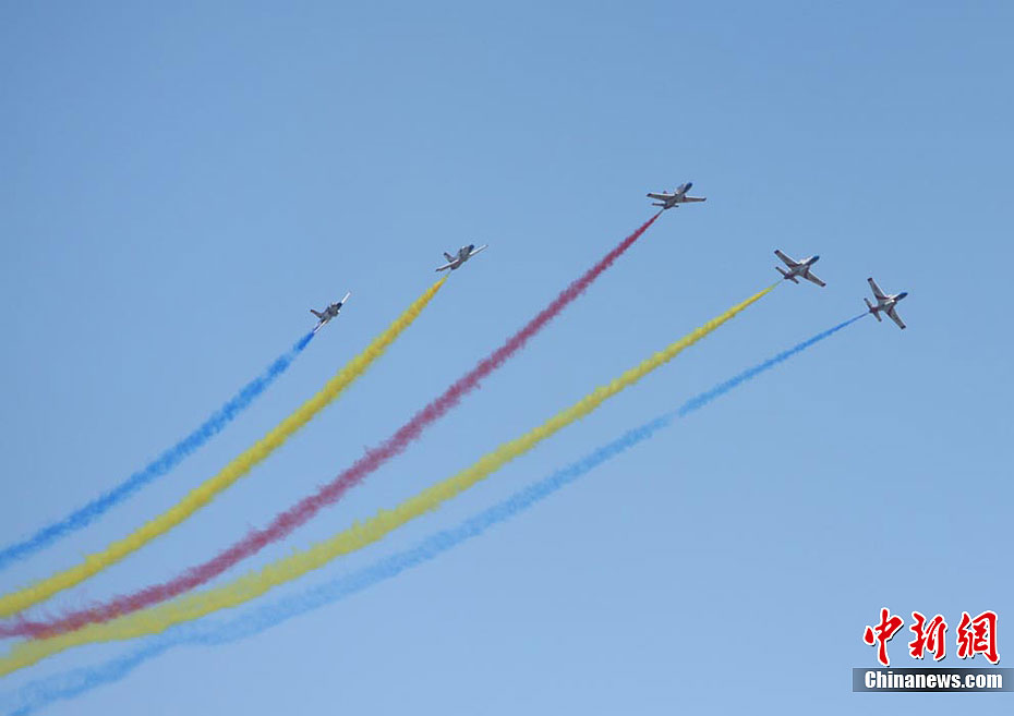 長春首屆航空展中國三支飛行表演隊(duì)齊亮相