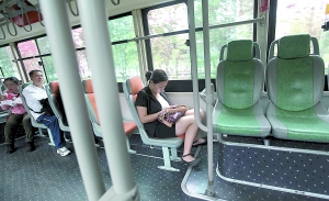 公交車(chē)哪個(gè)座位最安全? 微博安全座位報(bào)告出爐