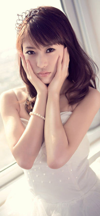 “中國第一美女空姐”張瀚寫真