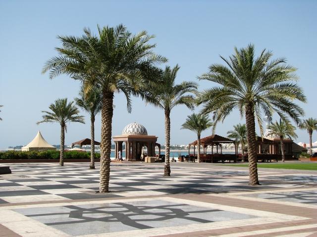 40噸黃金打造八星級(jí)酒店