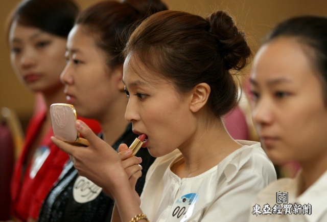 組圖：空姐真實收入支出曝光