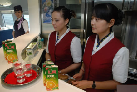 匯源果汁特供京滬高鐵 匯源發展比肩高鐵速度