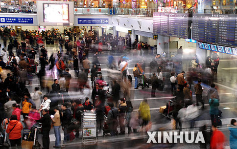 2012春運(yùn)航企加飛航班突破一萬